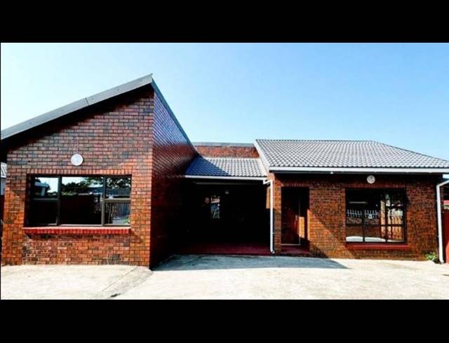 4 BEDROOM HOUSE FOR SALE IN BRACKENHAM